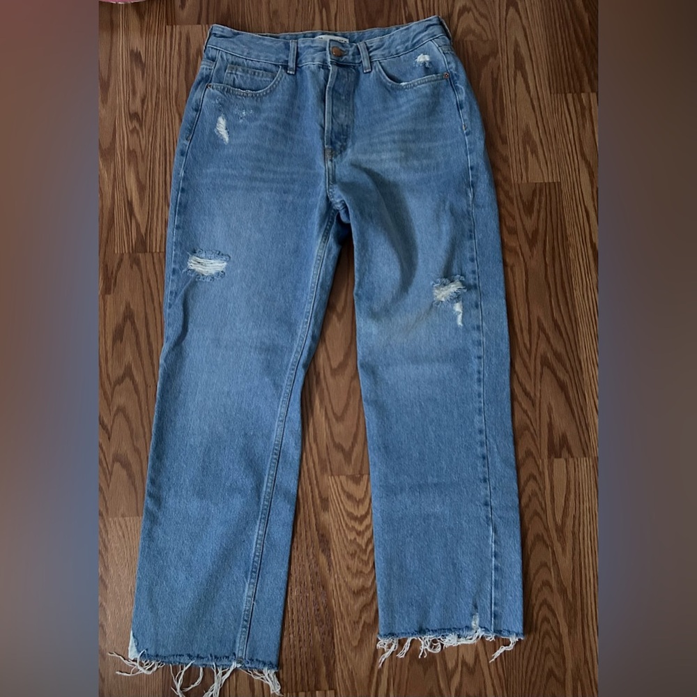 Zara distressed jeans size 8